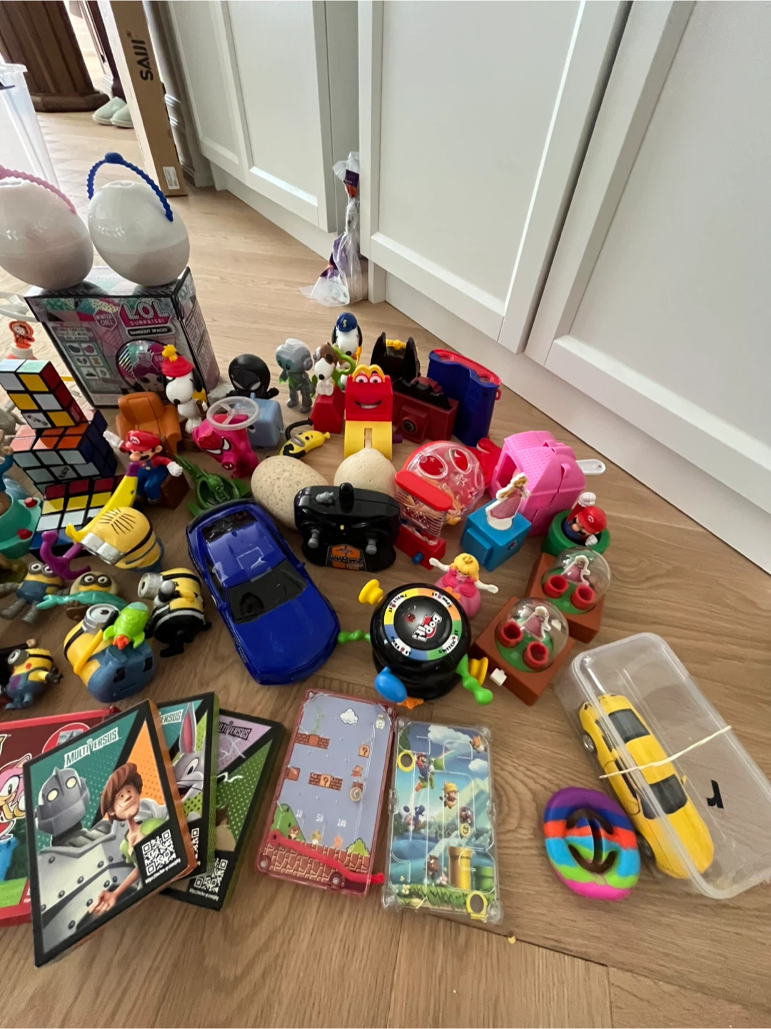 BACK TO SCHOOL! HUGE LOT of treasure chest toys! - photo 4