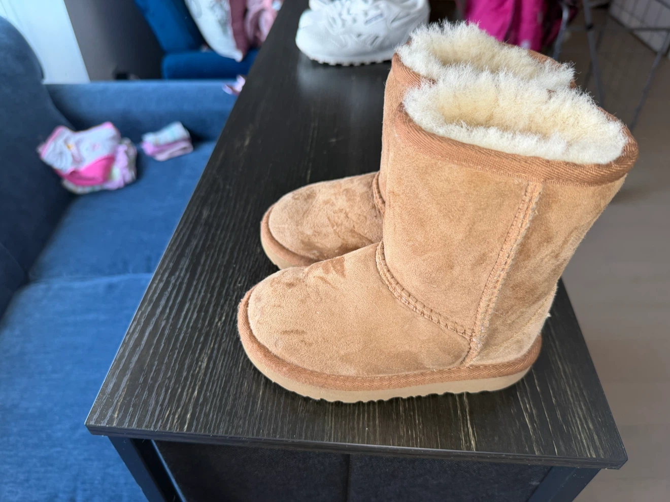Brown UGGs — Toddler Size 8 - photo 3