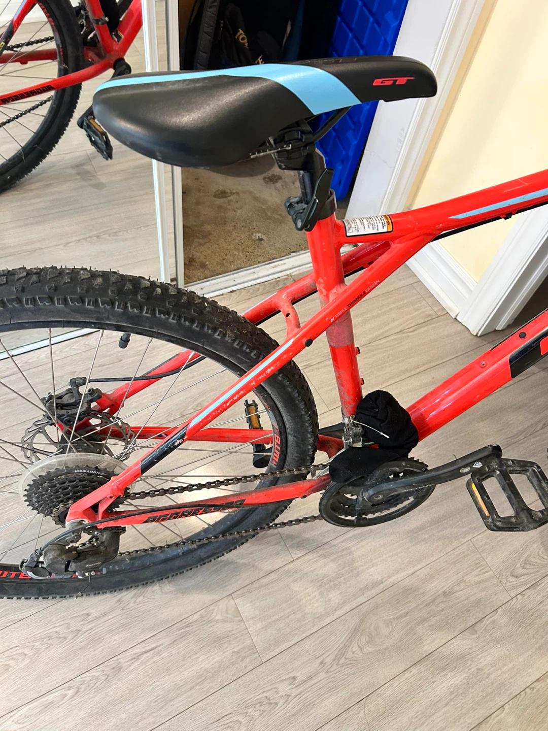 GT Aggressor Sport Mountain Bike 250$ - photo 2