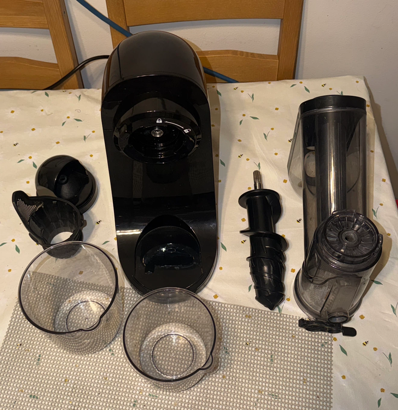 Fretta JC01 Pro Max Fruit & Vegetable Juicer - photo 2