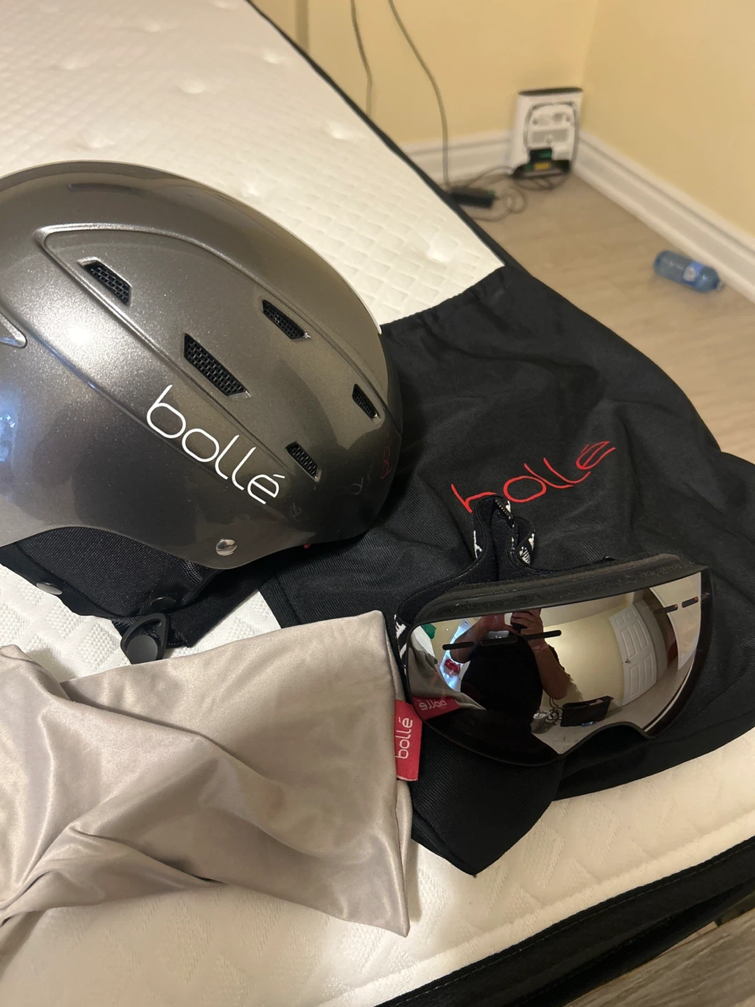 Bolle Ski Helmet and Goggles Set 75$