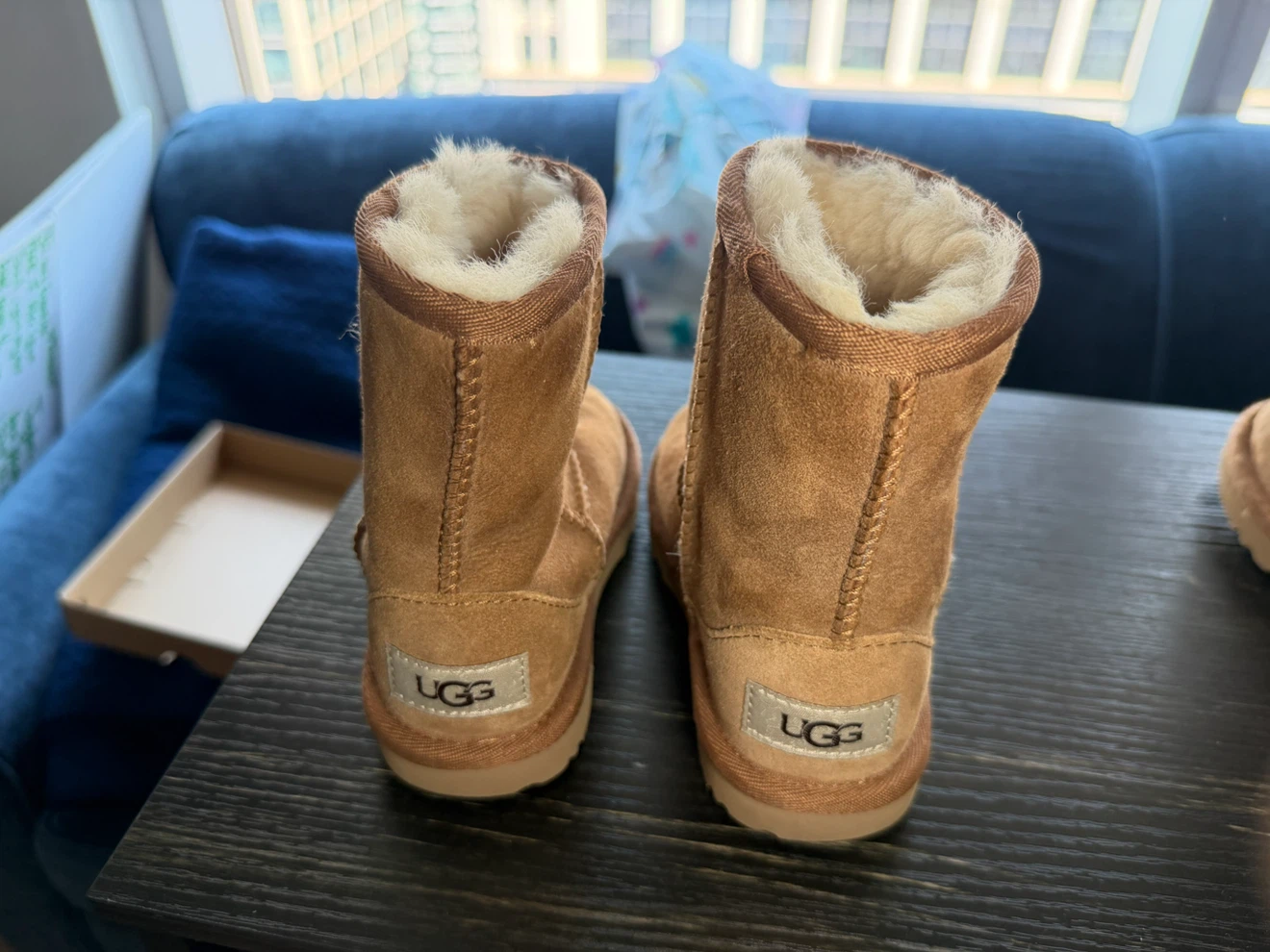 UGG Classic II — Toddler Size 8 + Box - photo 3