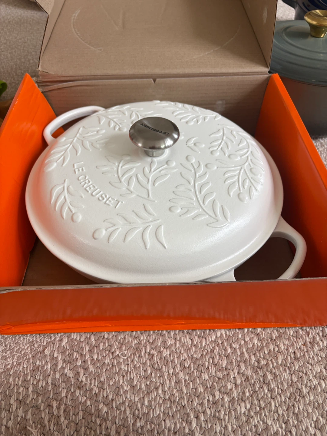 BNIB Le Creuset Olive Branch Braiser