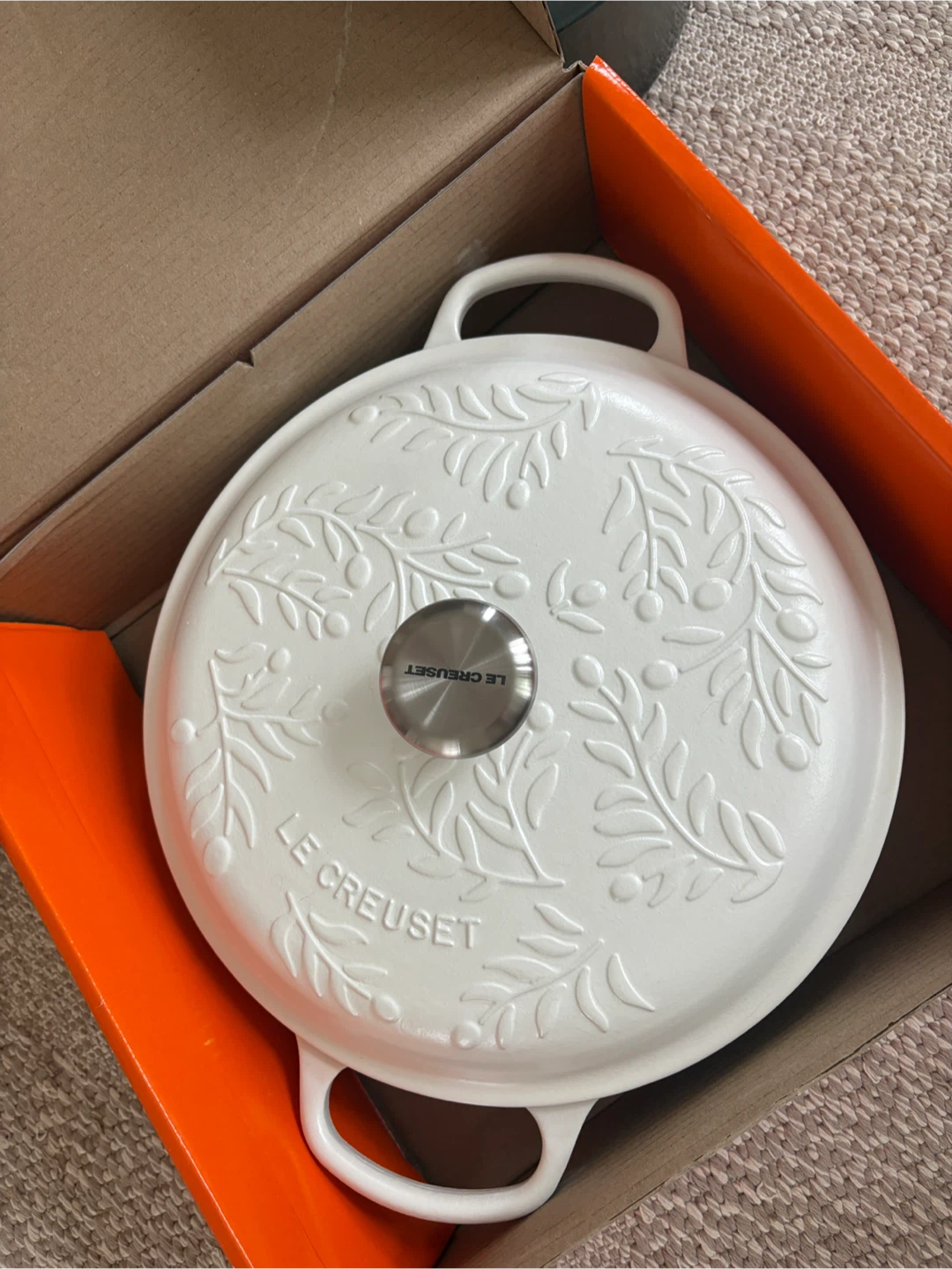 BNIB Le Creuset Olive Branch Braiser - photo 2