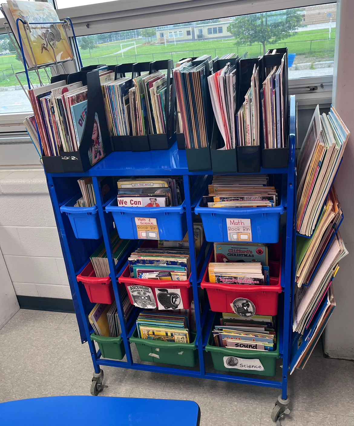 Classroom books storage rack - photo 2