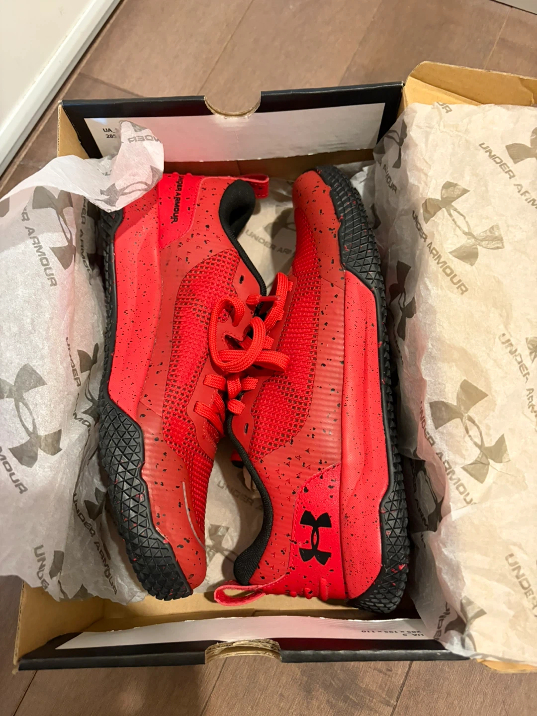 BNIB Under Armour Red Shoes Youth Size 6.5 - photo 2