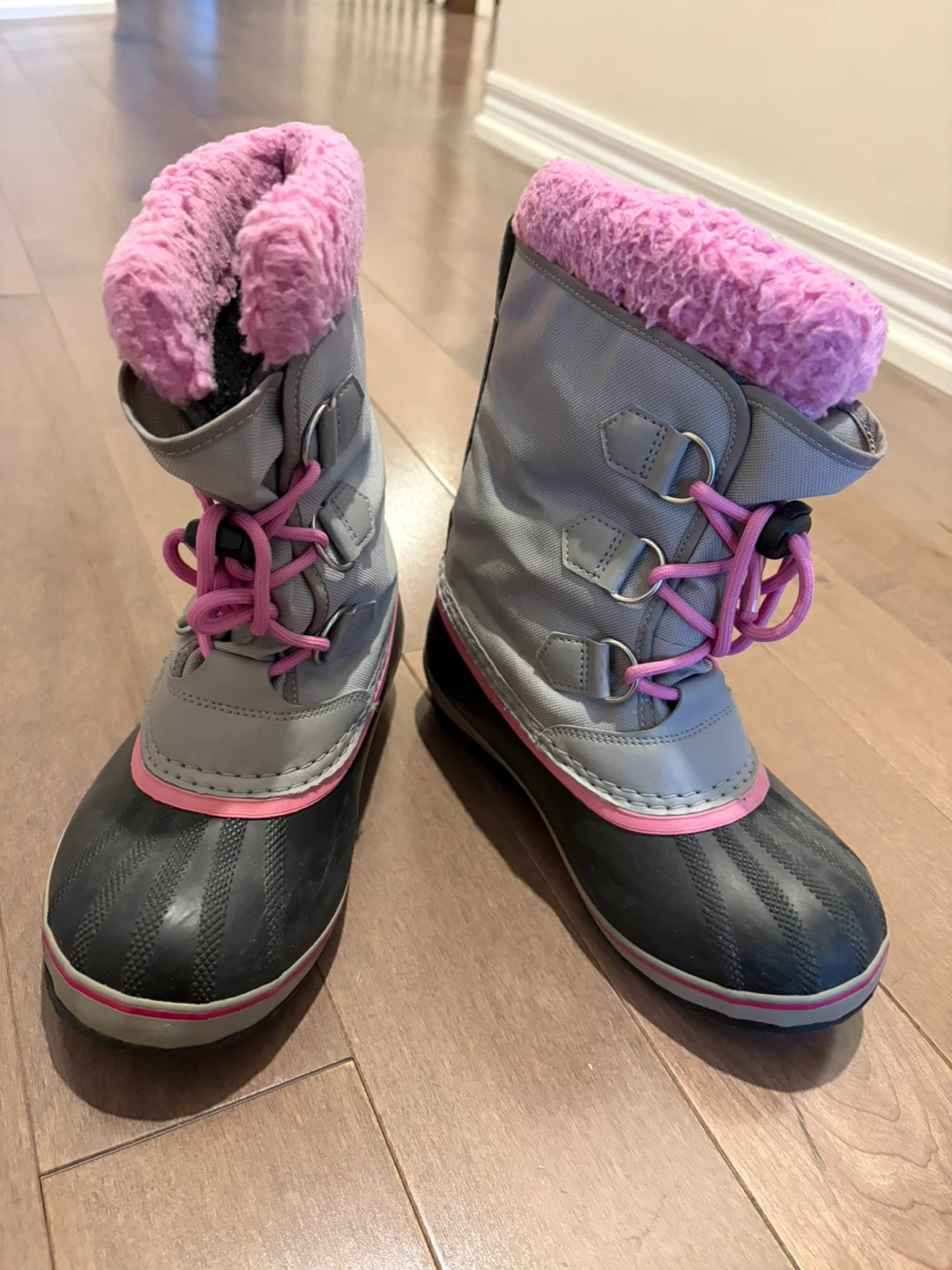 Sorel Girls Waterproof Winter Boots Pink Girls Size 4