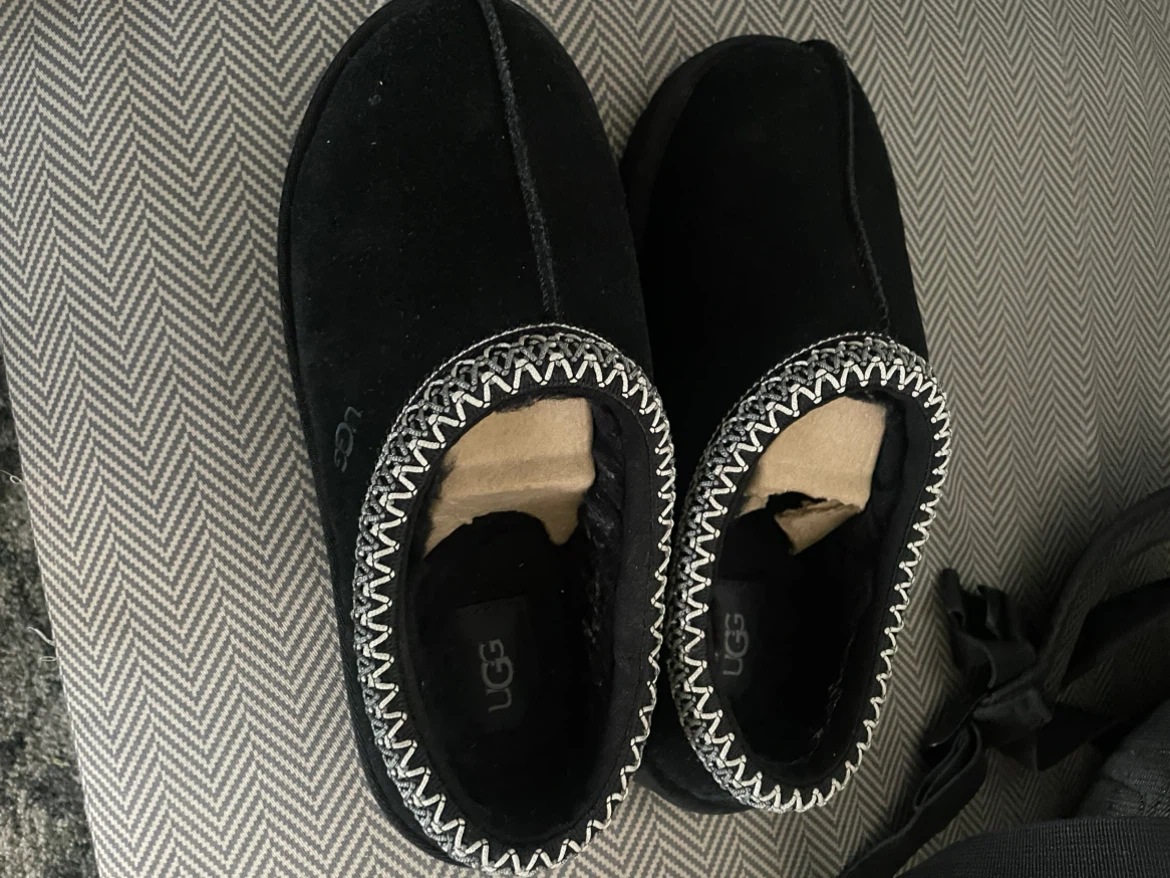 UGG Black Suede Slippers - photo 2