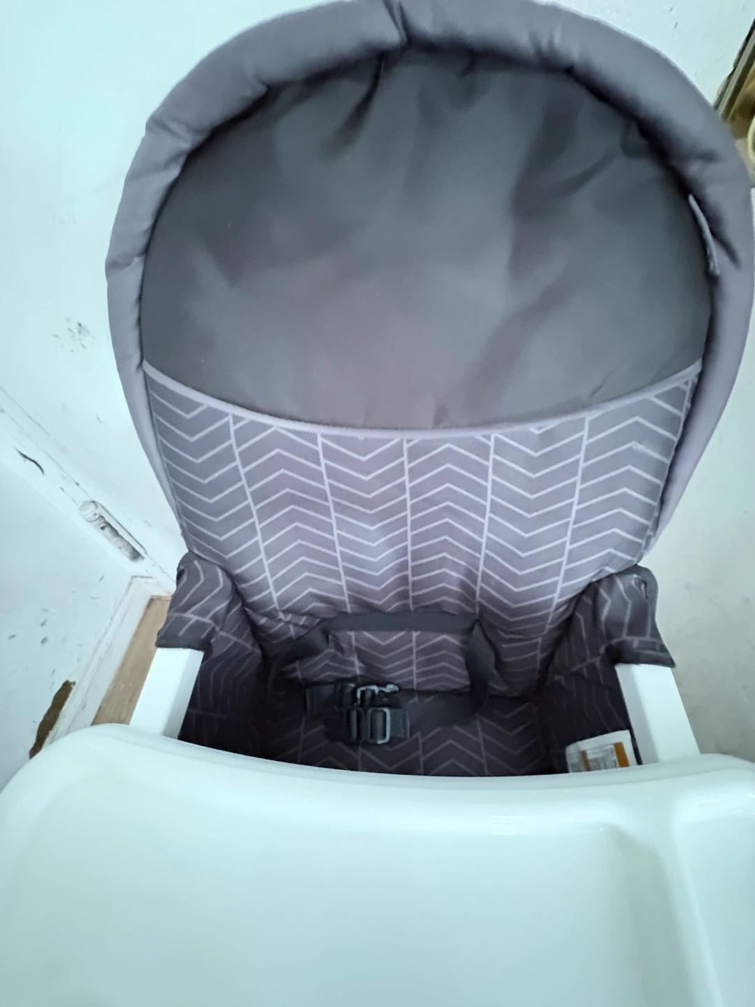 Cosco High Chair - photo 4
