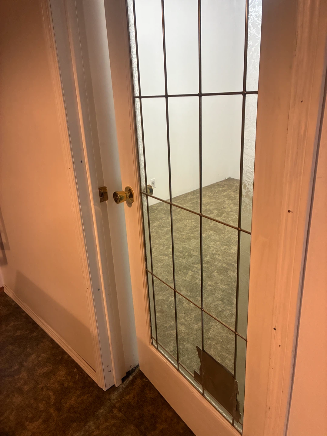 Room for Rent - photo 3