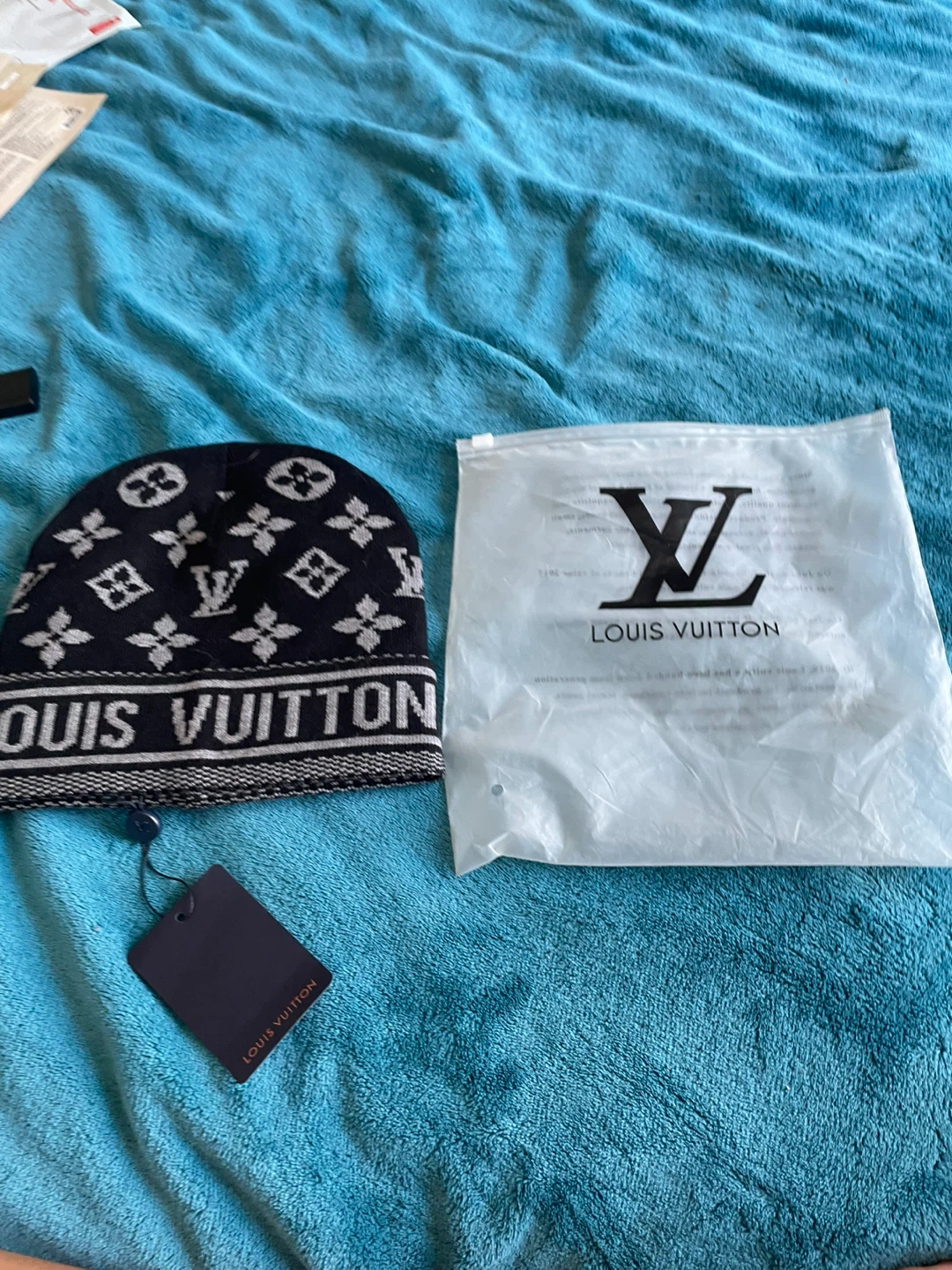 Louis Vuitton Monogram Beanie - photo 5