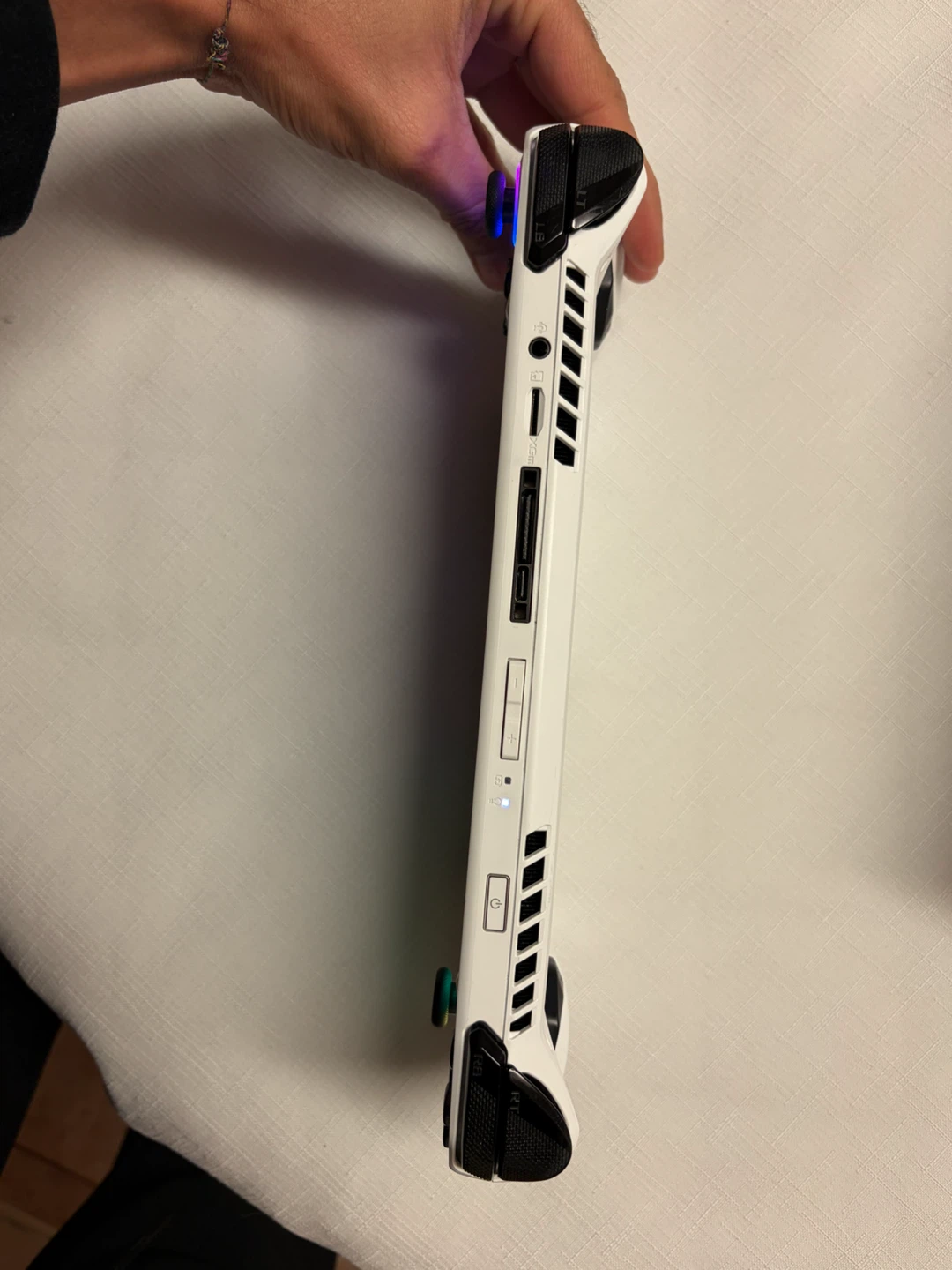 ASUS ROG Ally Gaming Console - photo 3