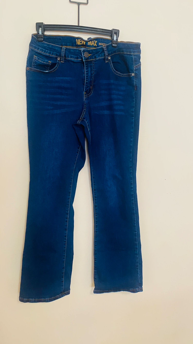 New Max bootcut jeans size 12 - photo 3