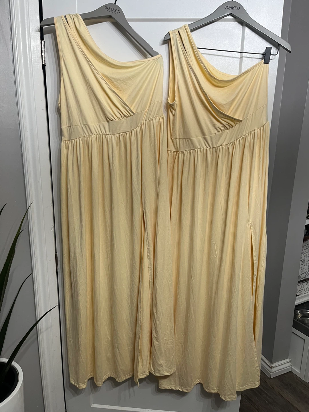 Women’s dresses - photo 5
