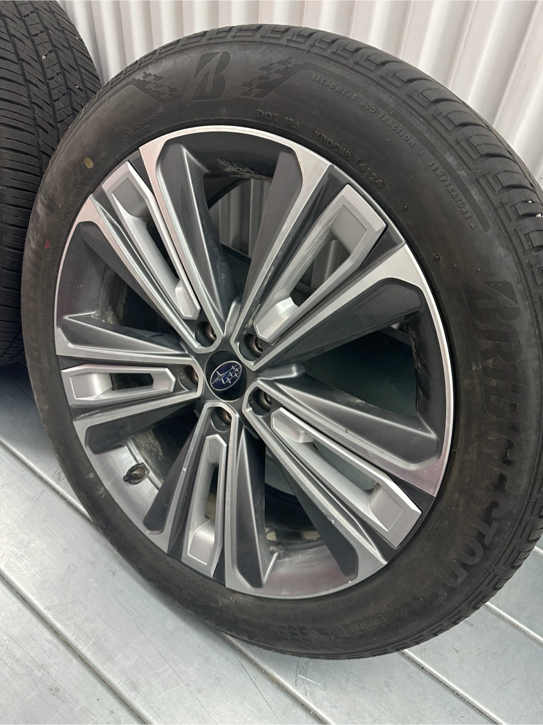 Subaru 20 inch Wheel with Bridgestone Turanza EL450 Tire - photo 4
