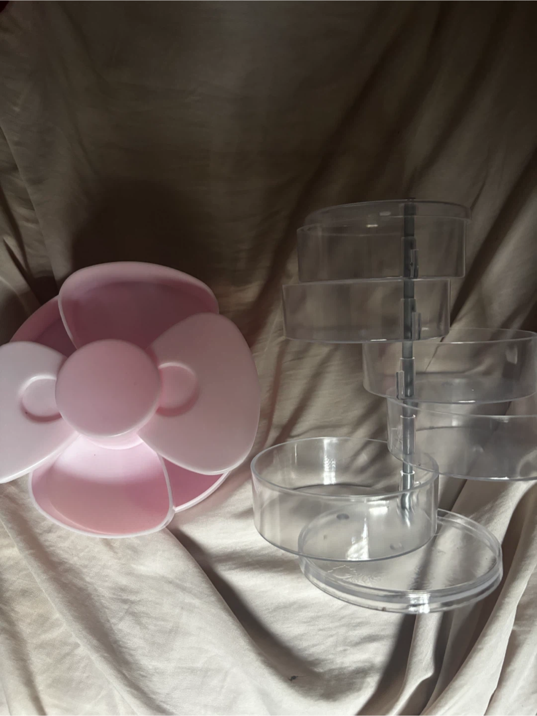 Hello Kitty Bow Tiered Jewelry and Accessory Organizers - photo 2