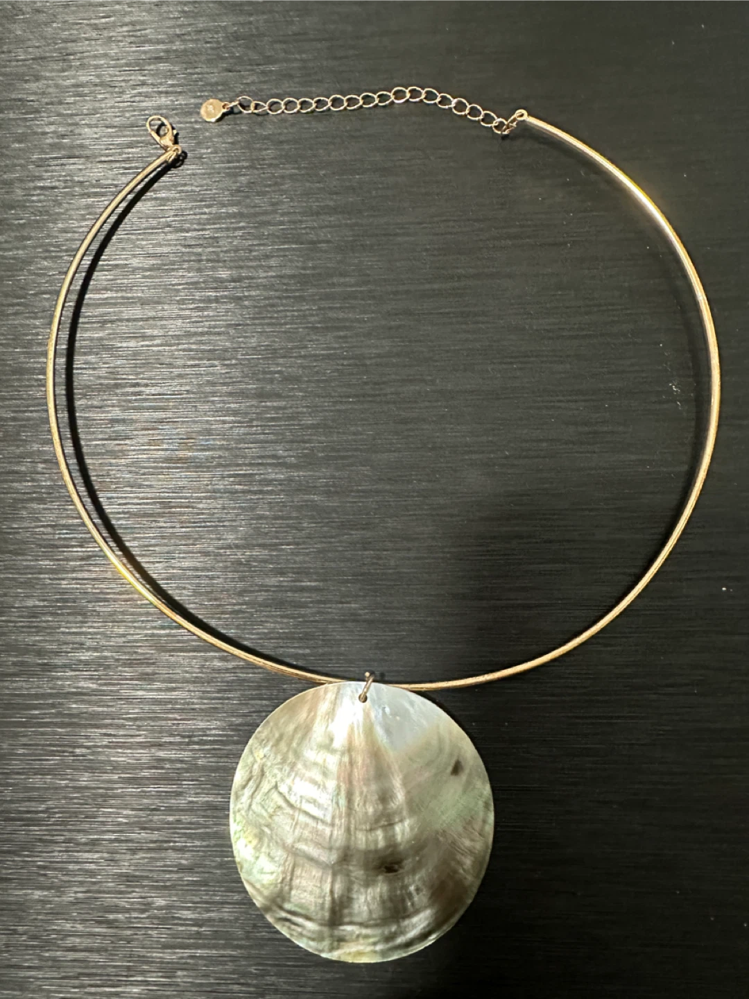 Gold-tone choker necklace with pendant