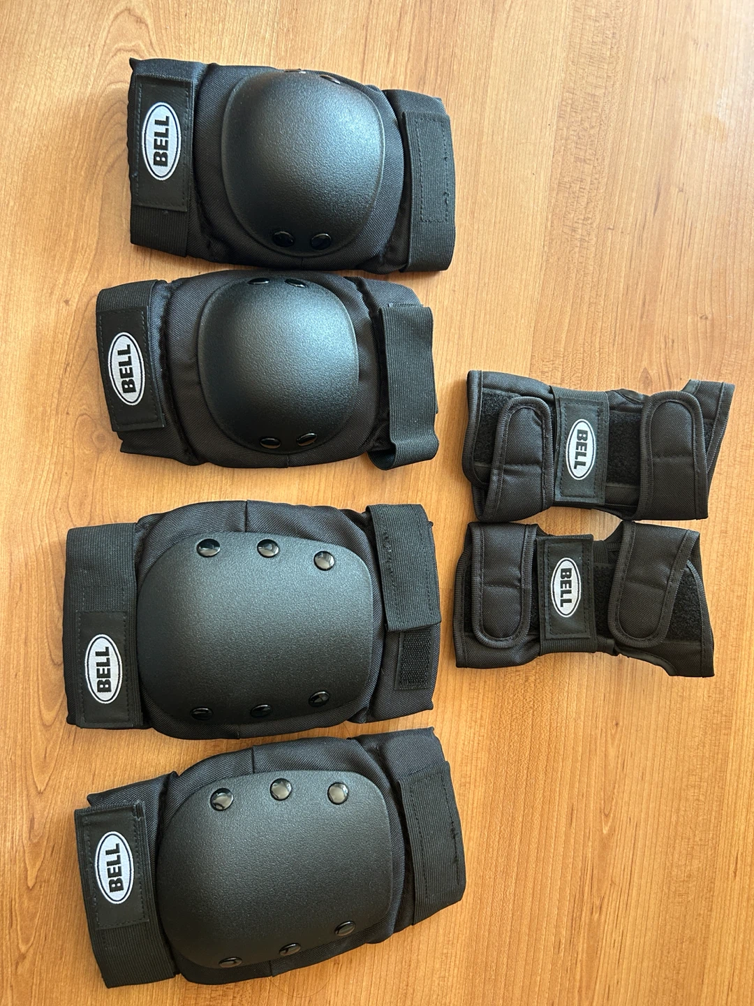 Bell Protective Gear Set
