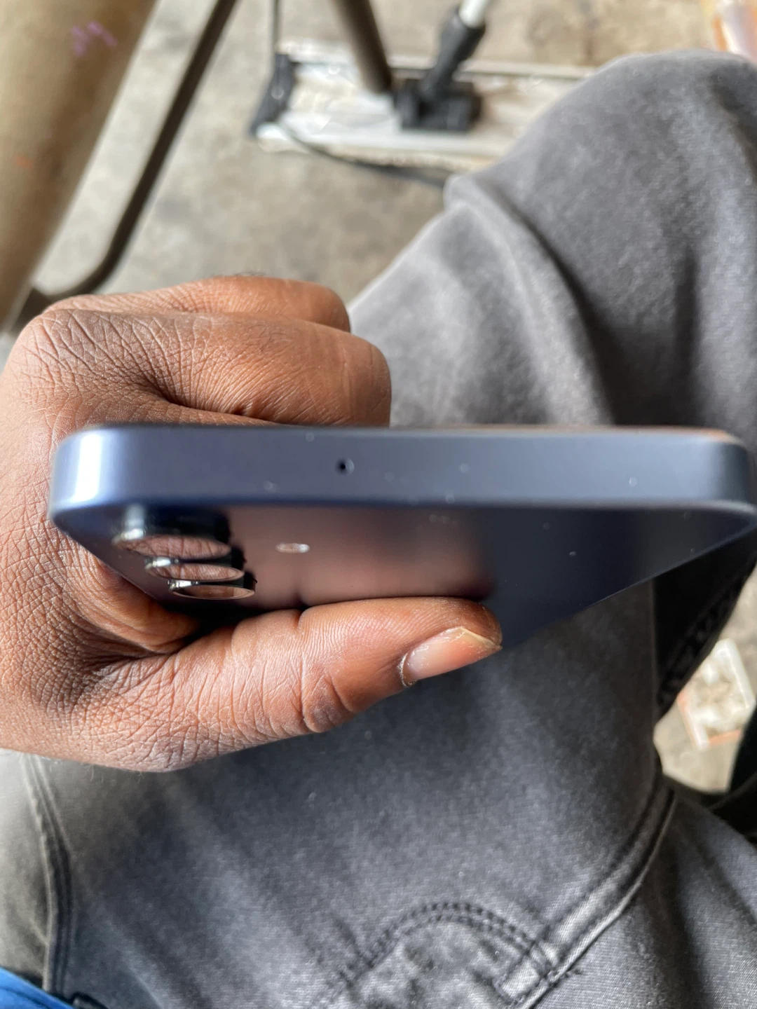 Samsung Cell Phone - Dark Blue