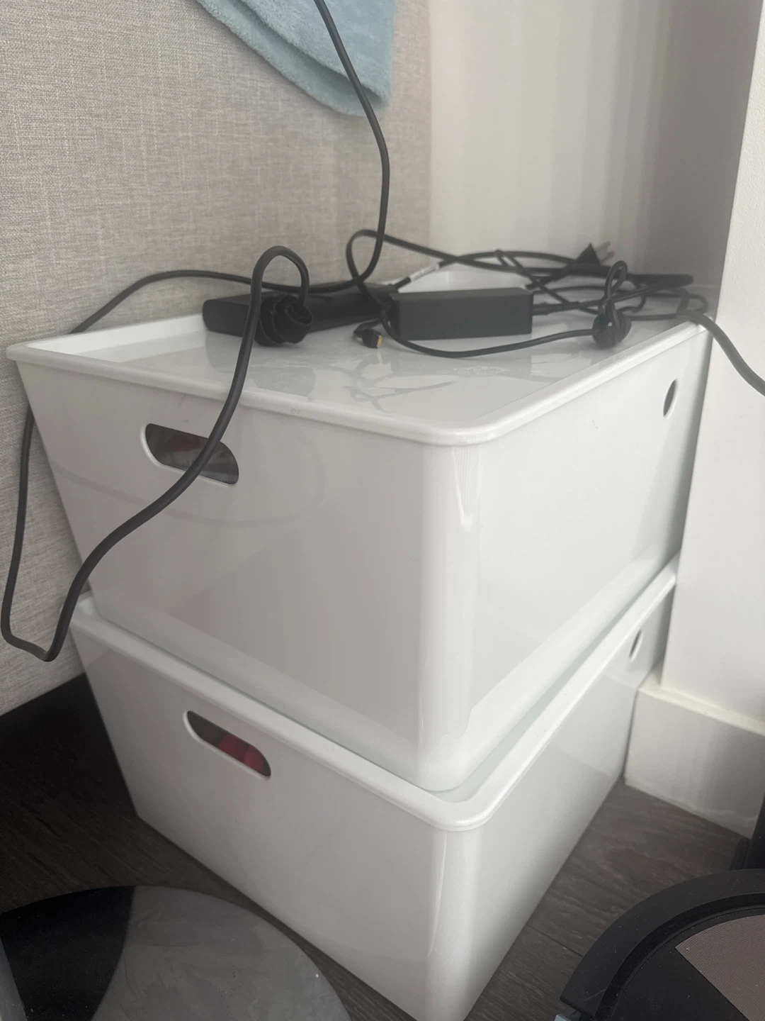 2 IKEA KUGGIS Storage Boxes with Lid White Large