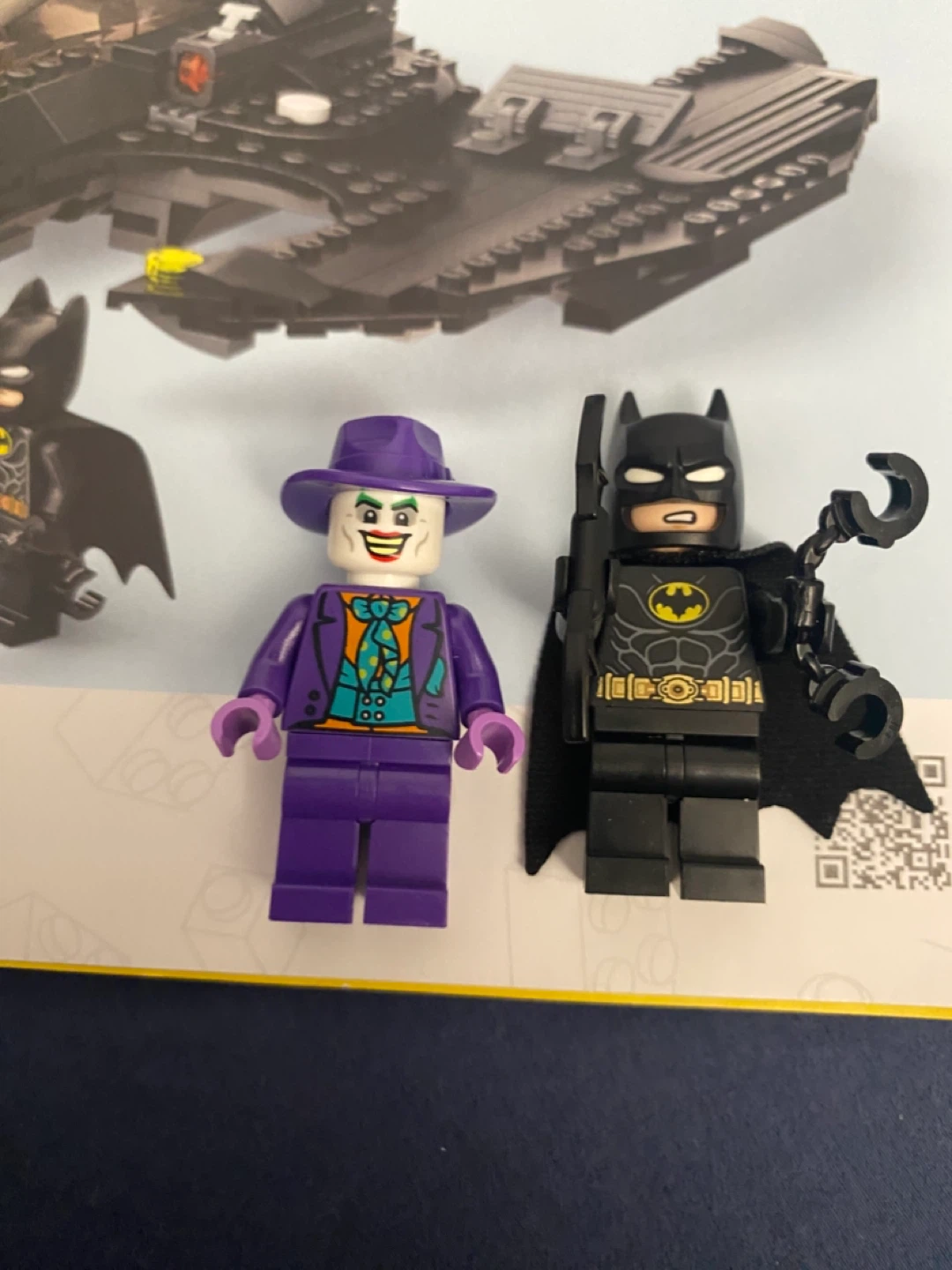 Lego 76265 Batwing: Batman vs the Joker complete - photo 3