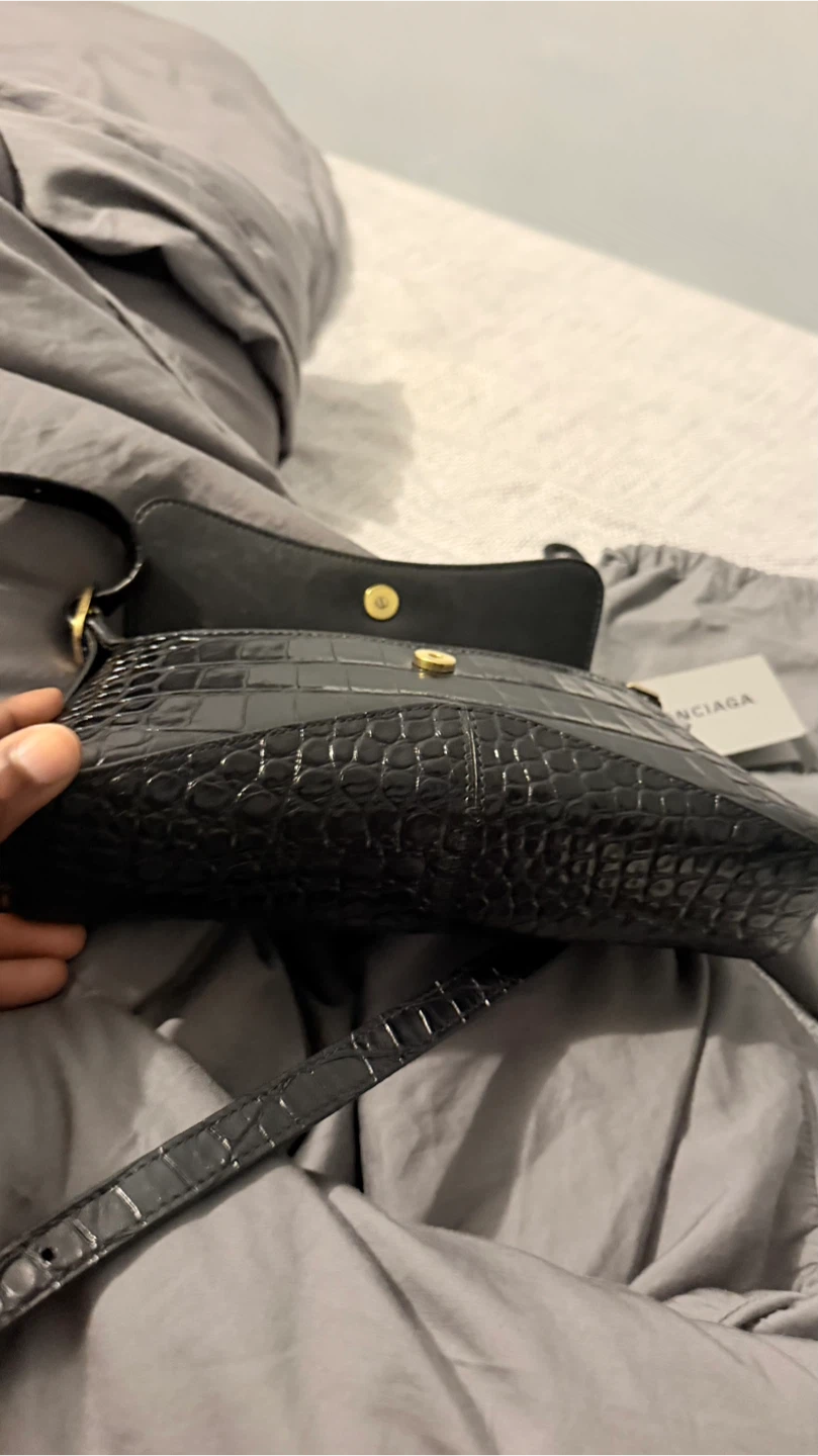 Balenciaga croc skin bag - photo 3