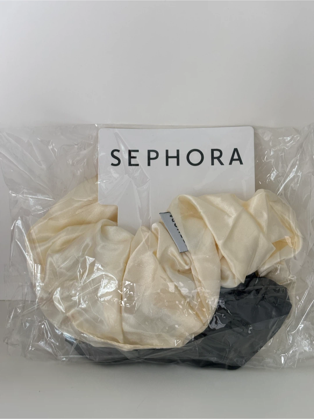 Sephora Silk Scrunchies Set - Cream & Black - photo 4