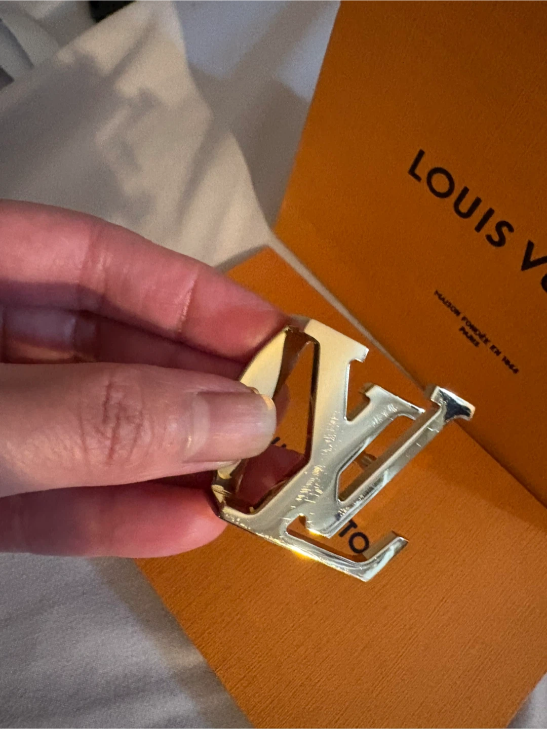 Louis Vuitton Gold LV Initial Belt Buckle - photo 2
