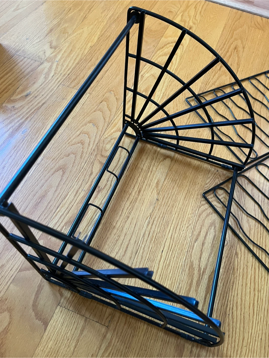 Vintage style Black Metal Wire Magazine/Mail Folder - photo 3