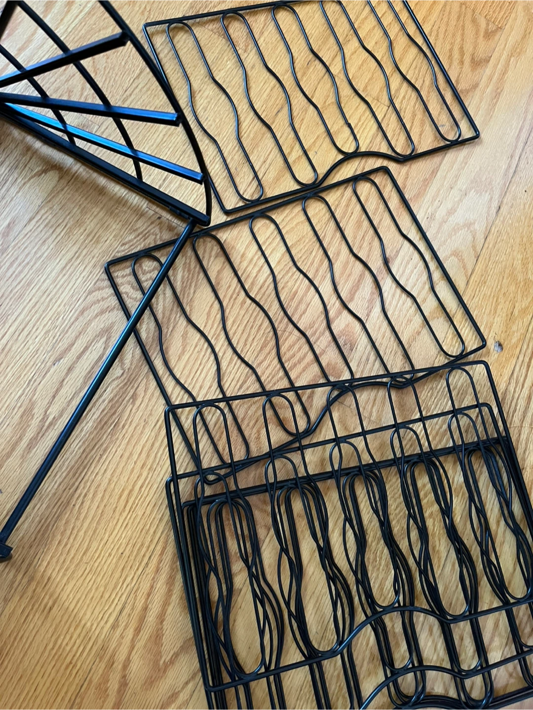 Vintage style Black Metal Wire Magazine/Mail Folder - photo 4