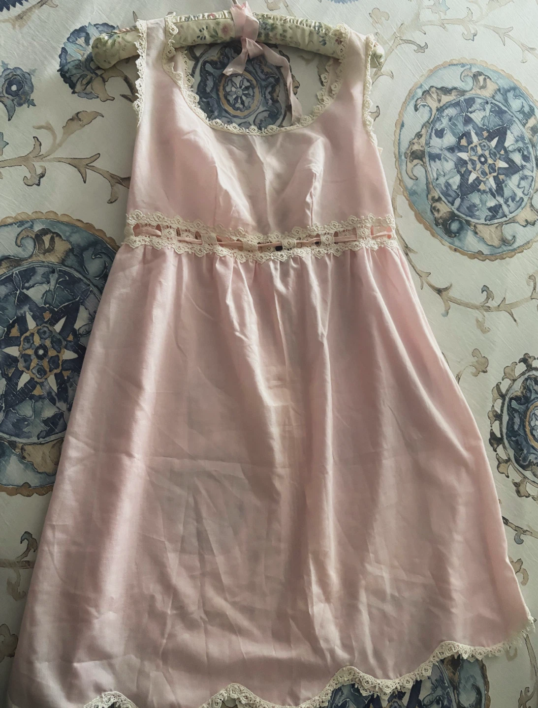 Pink Vintage Nightgown with Lace Trim - Size Small