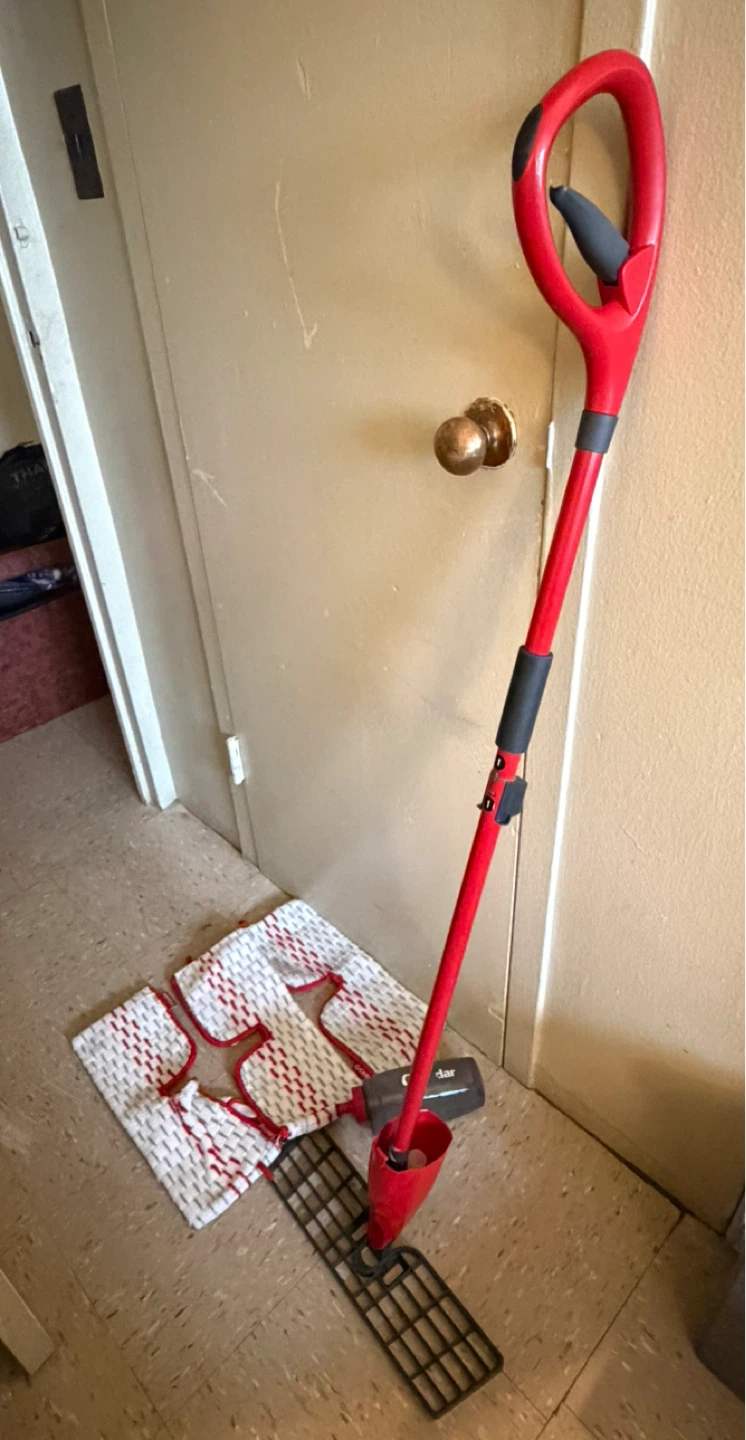 O-Cedar Spray Mop with 3 Refills - photo 2
