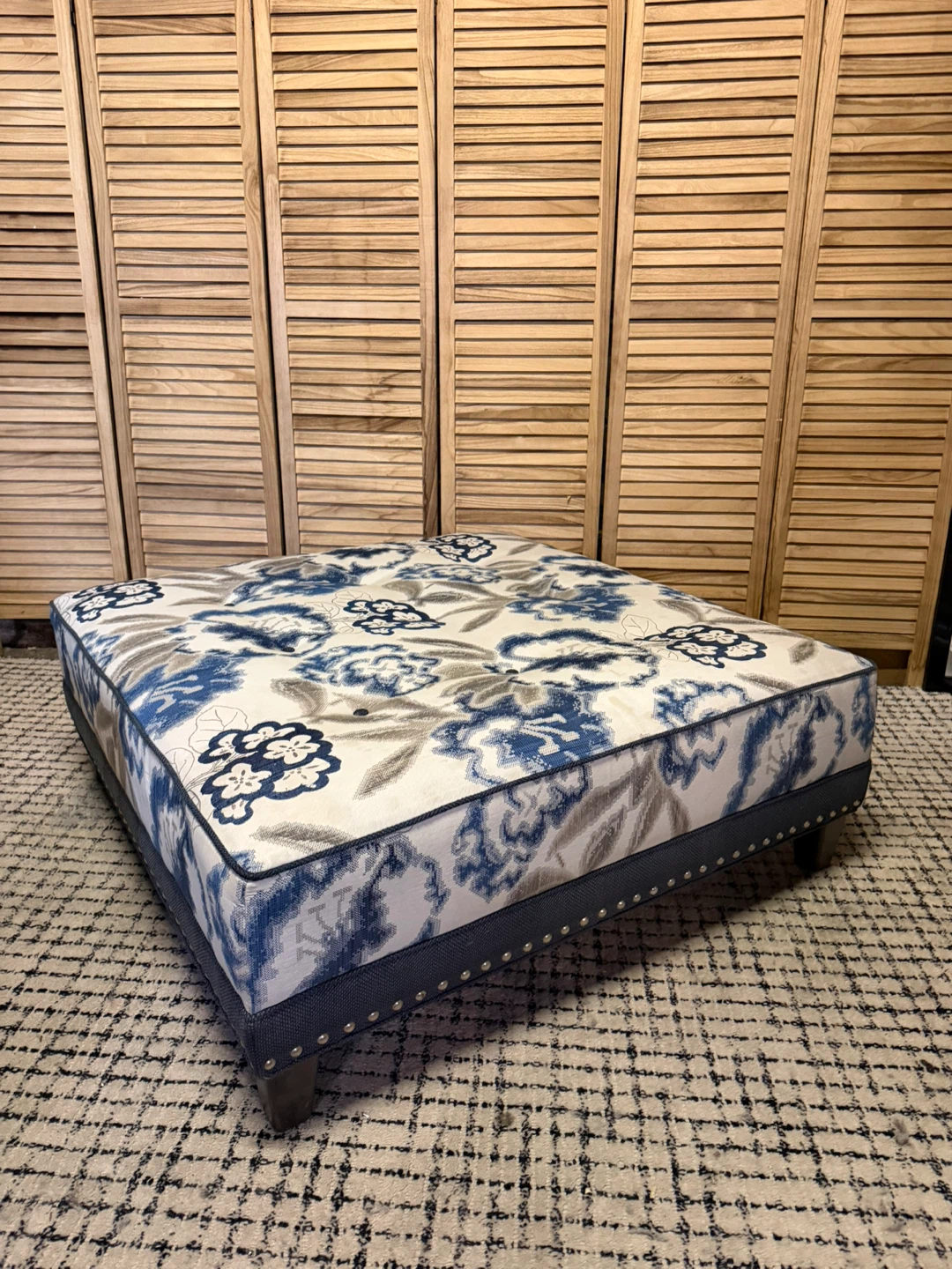 Upholstered Coffee Table Ottoman - photo 2