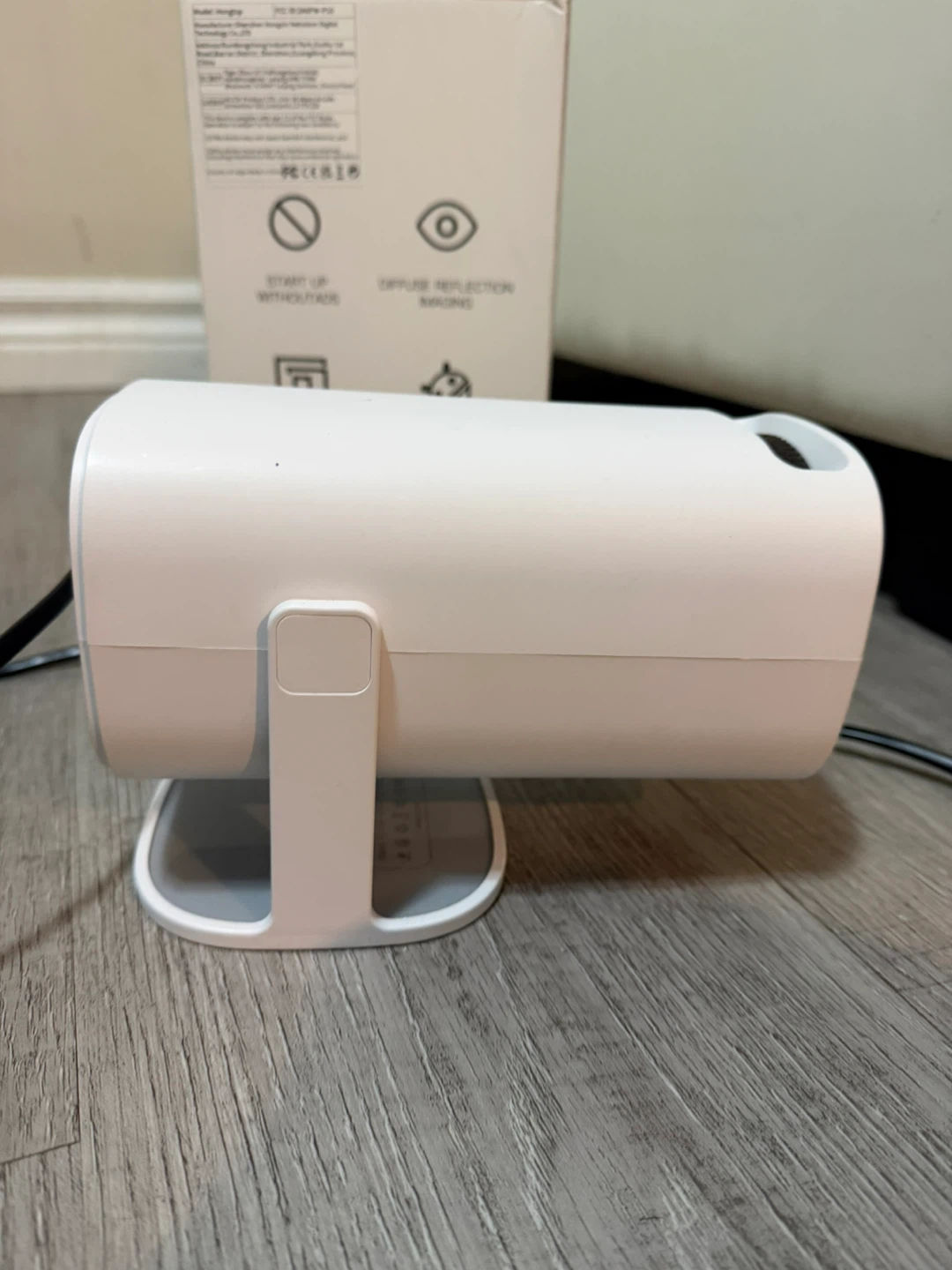 Hongtop P10 Smart Wireless Projector - photo 4