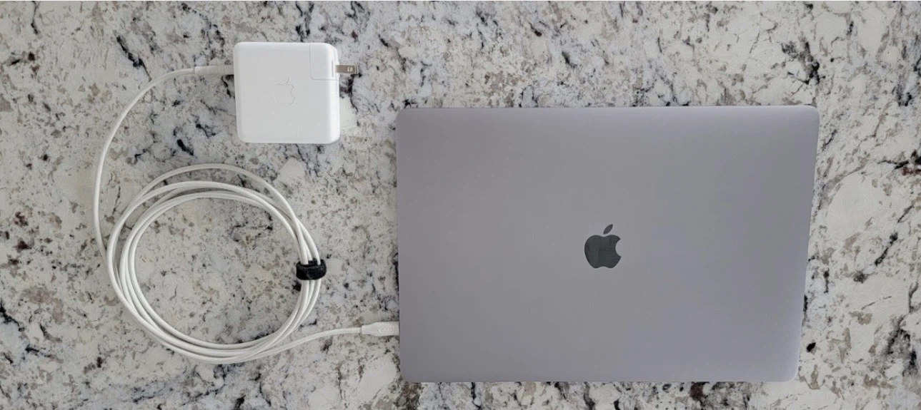 2017 Macbook Pro 15 inch touchbar