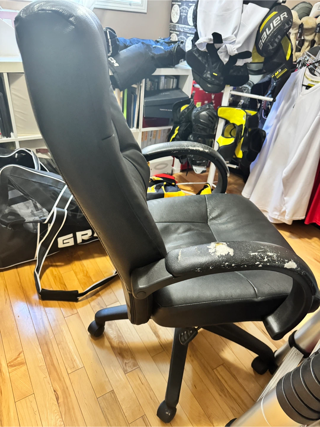 Black Faux Leather Office Chair - photo 5