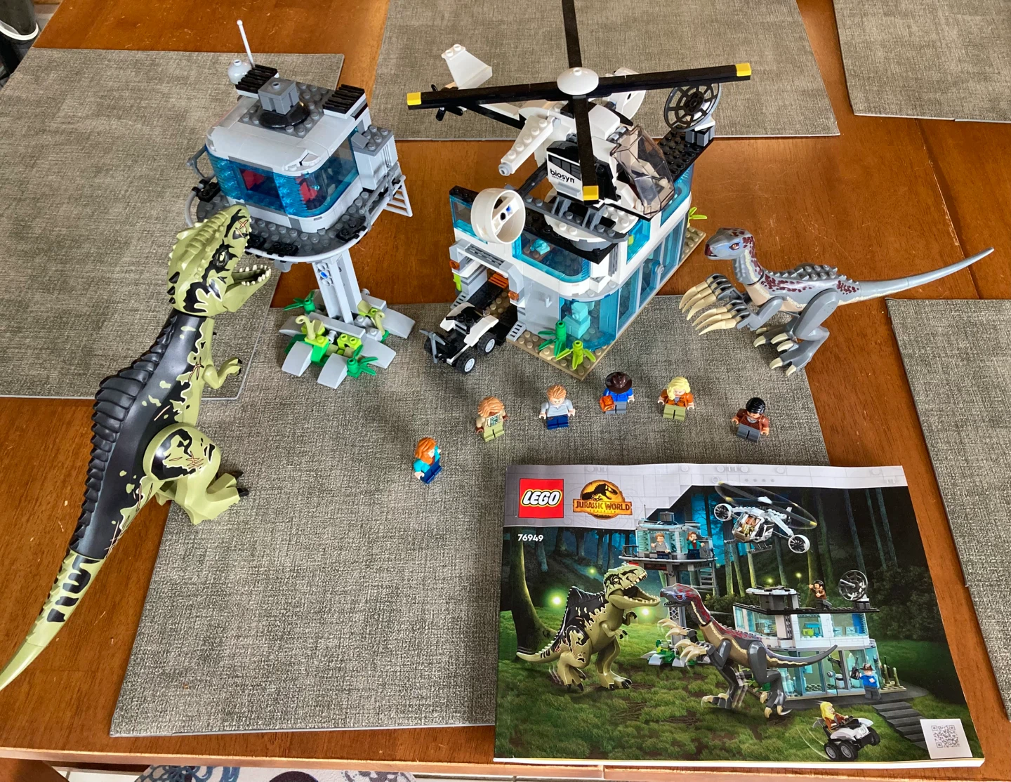 LEGO Jurassic World giganotosaurus Set 76949