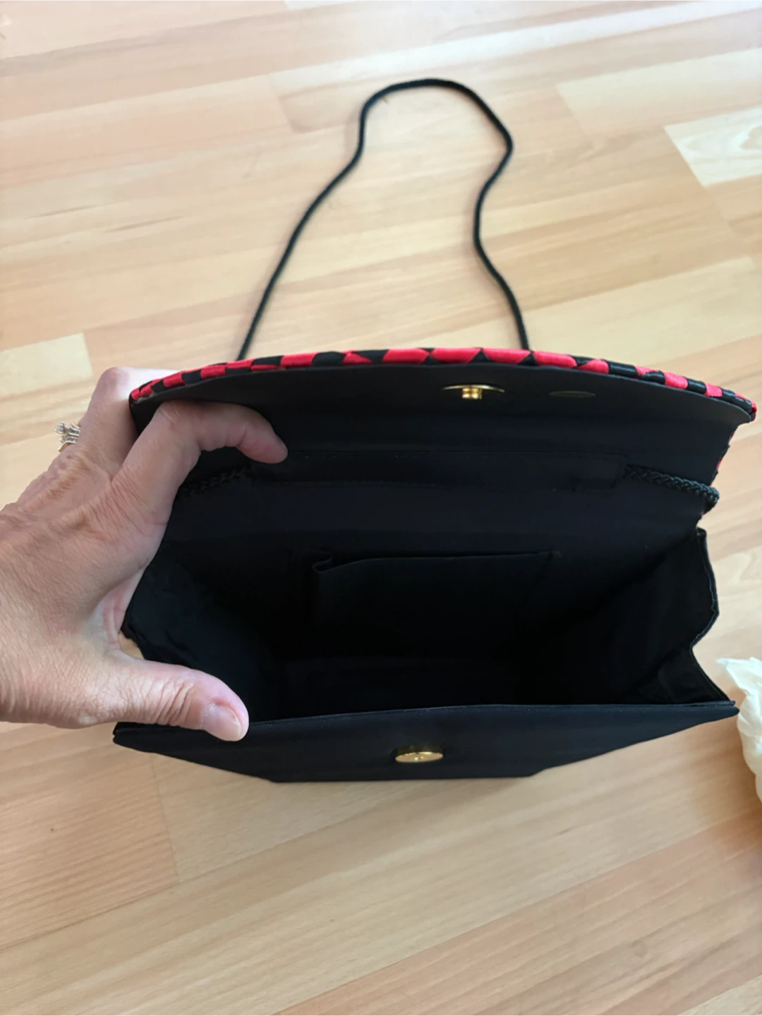 Small Black and Red Purse $5 firm - photo 3