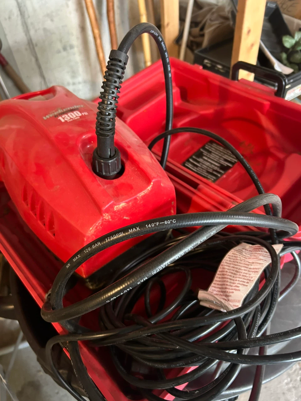 Powerwasher The Weekender 1300 PSI electric pressure washer - photo 2