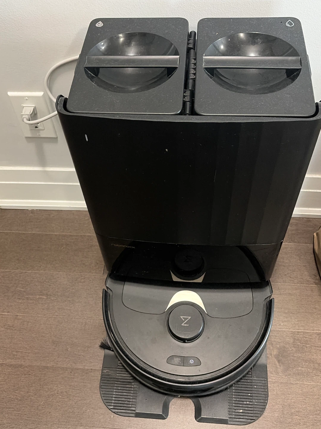 Roborock QRevo Robot Vacuum and Mop with Dock - photo 2