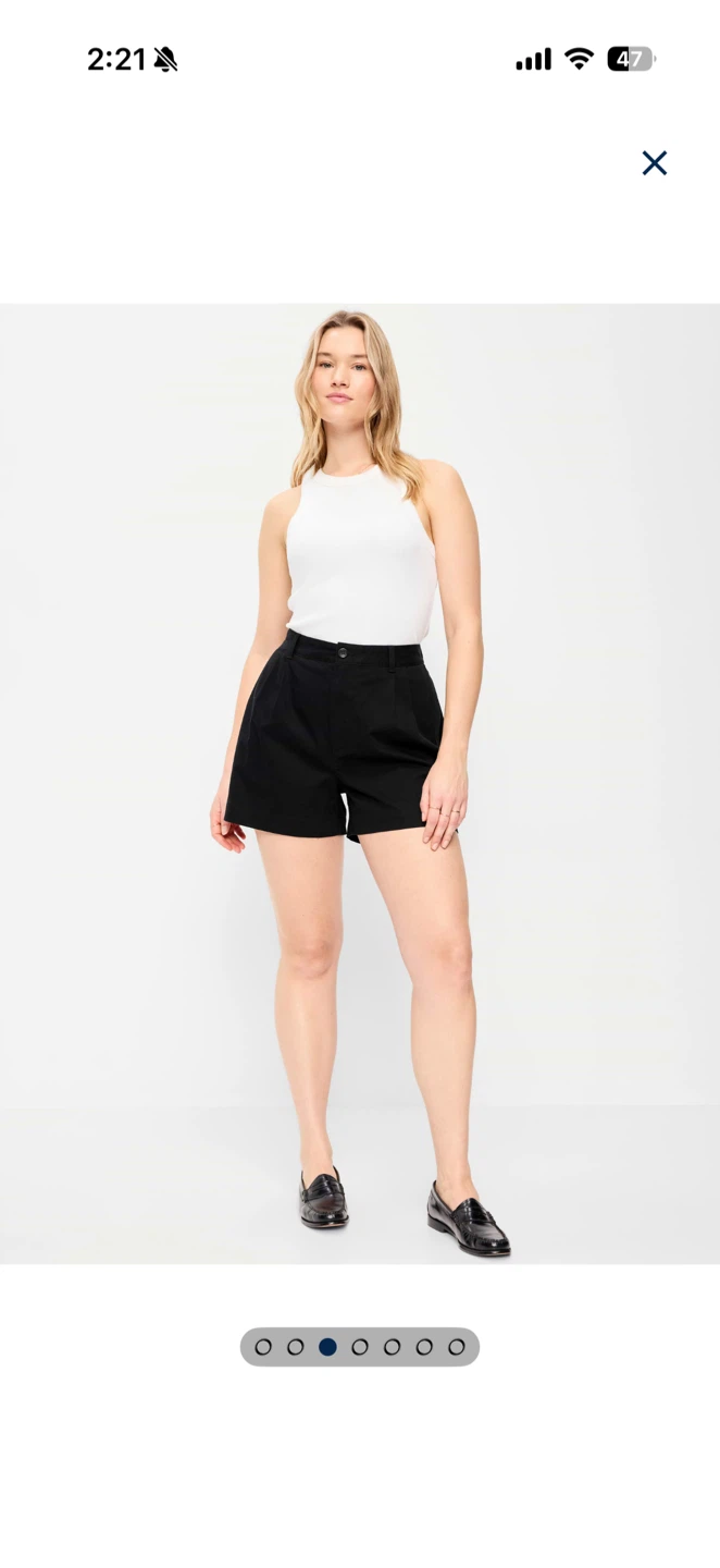 Black high-waisted pleated shorts - photo 3