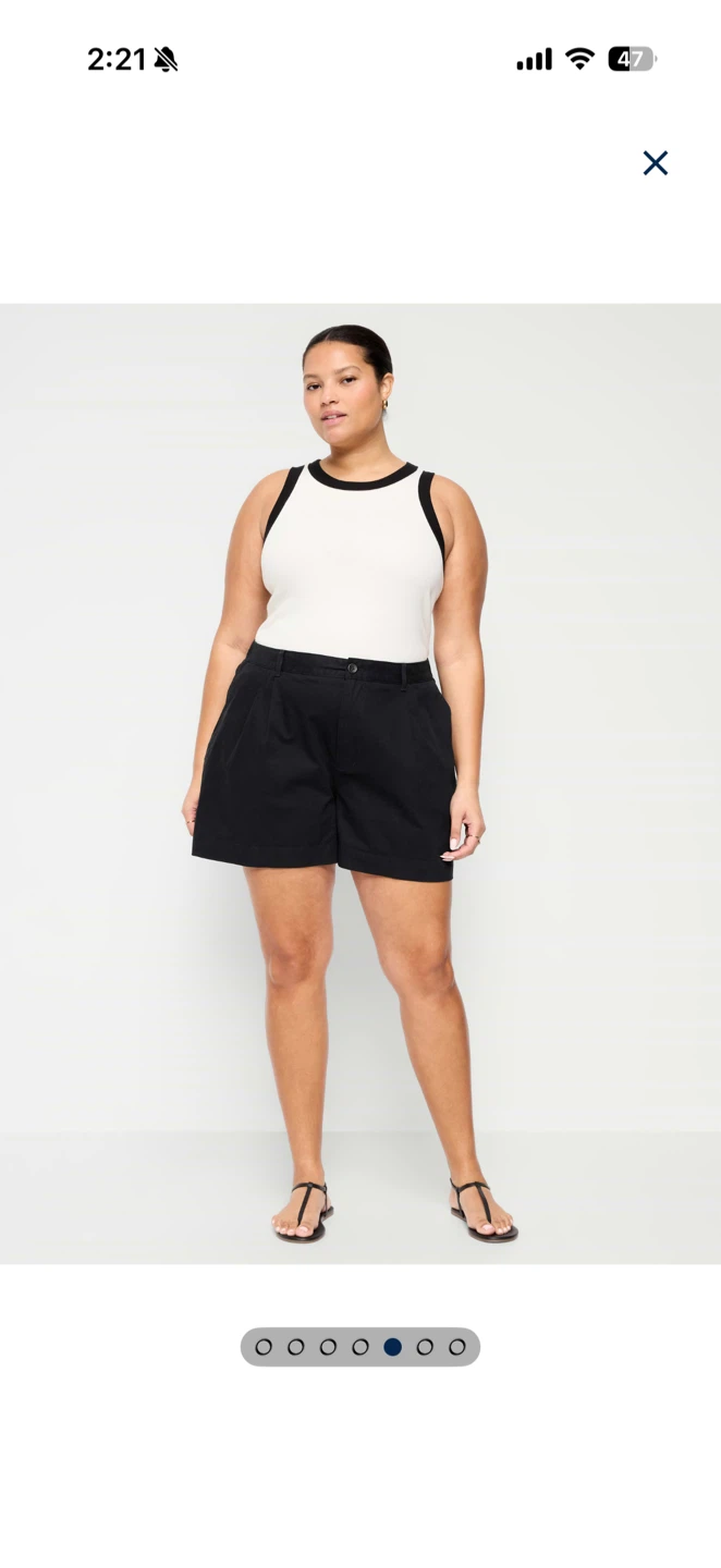 Black high-waisted pleated shorts - photo 4