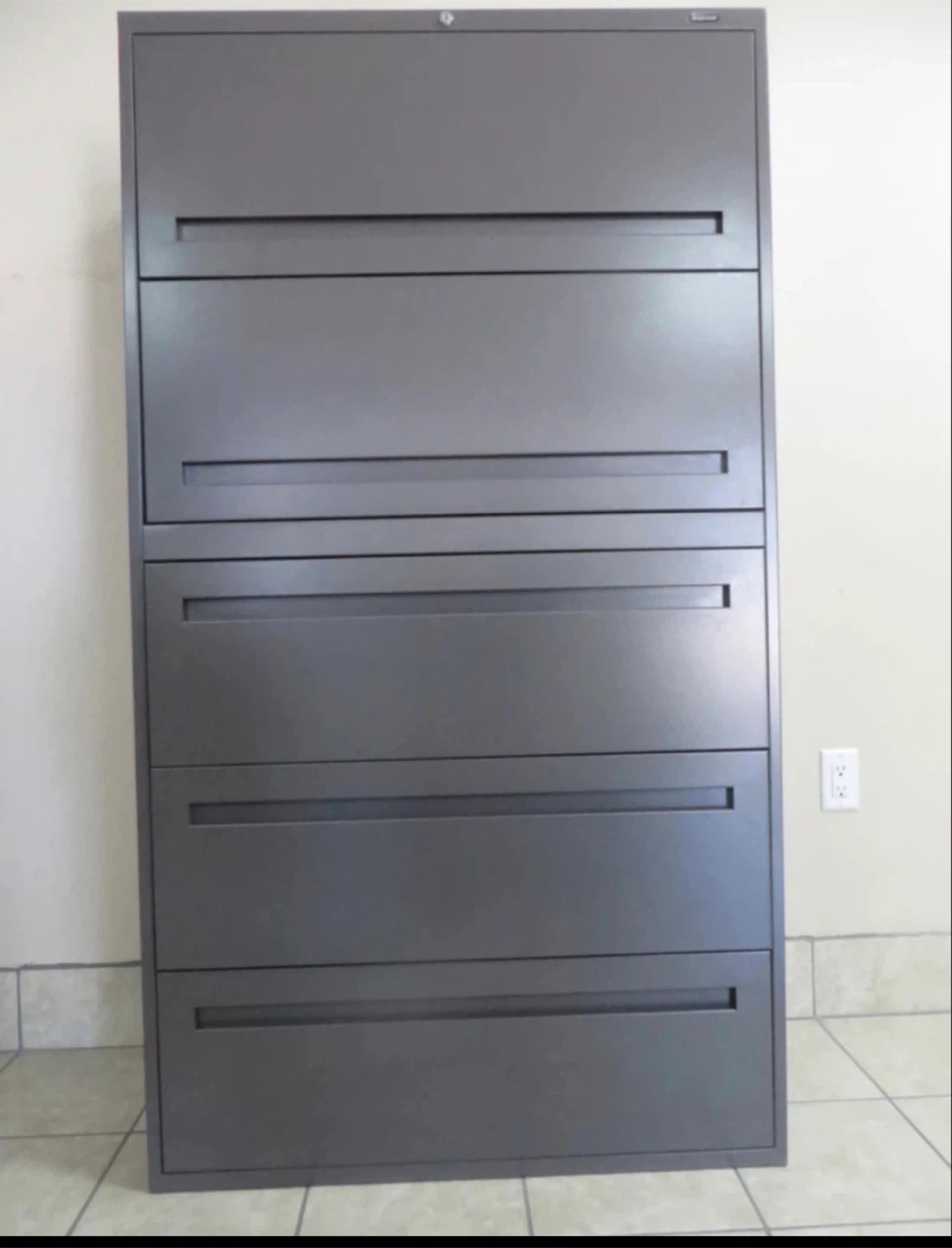 5 Drawers Lateral Metal Filing Cabinets, Lock and Key - photo 3