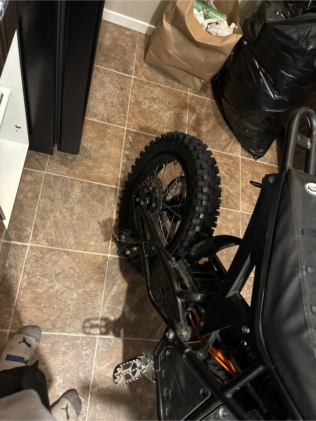 Black electric dirt bike - photo 5