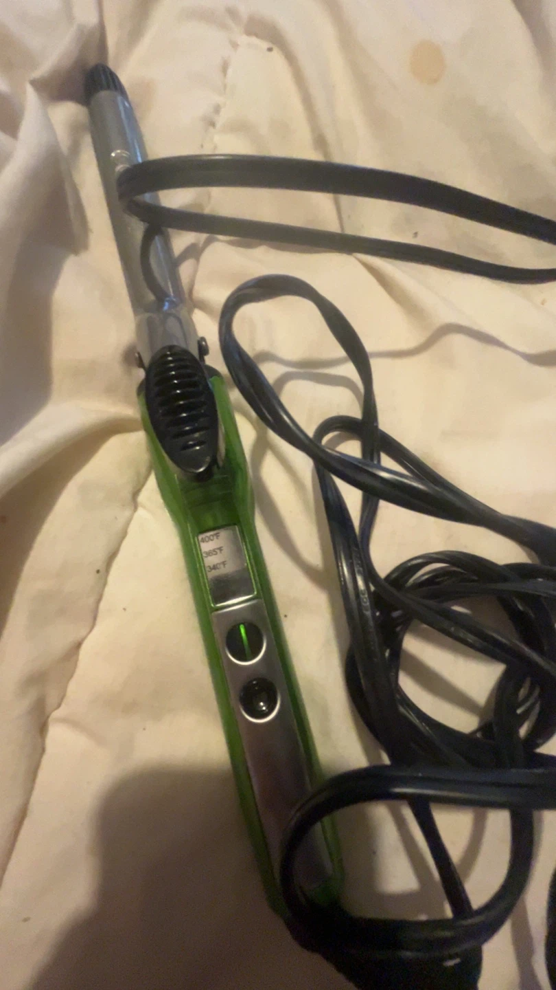 Conair green curling iron
