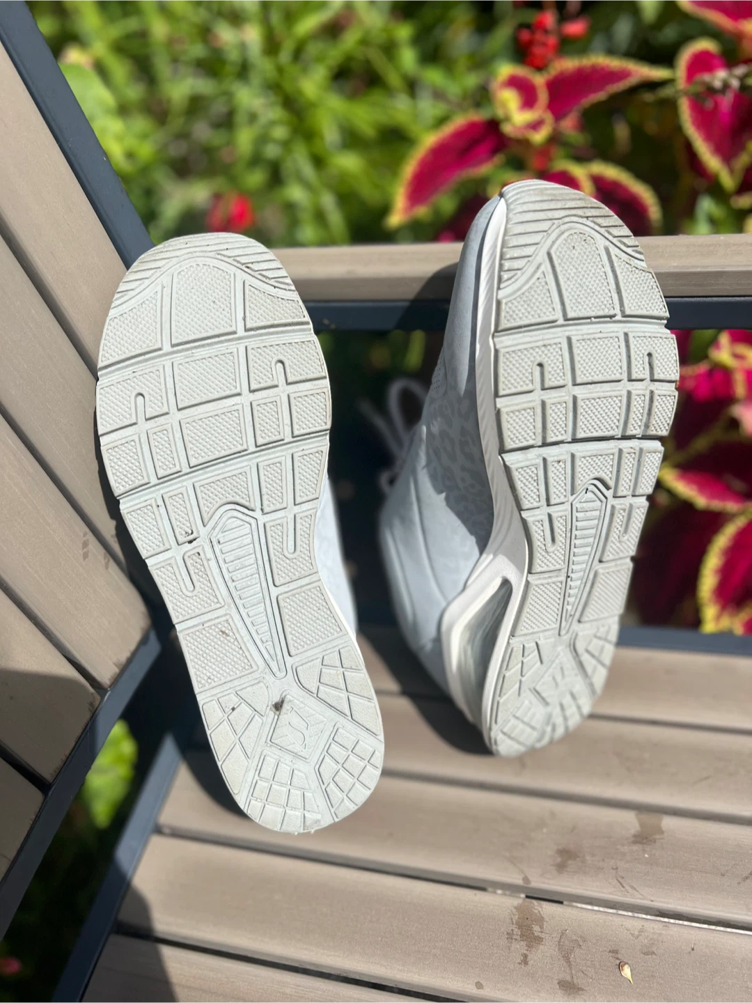 Skechers Women's Grey Leopard Print Sneakers - photo 5