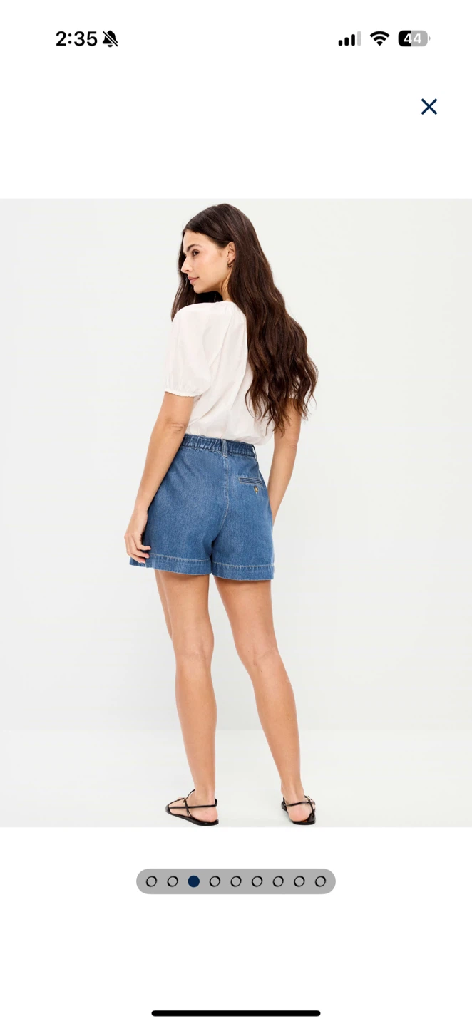 Pleated blue denim shorts