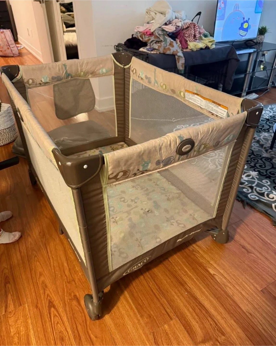 Graco Pack 'n Play - photo 4