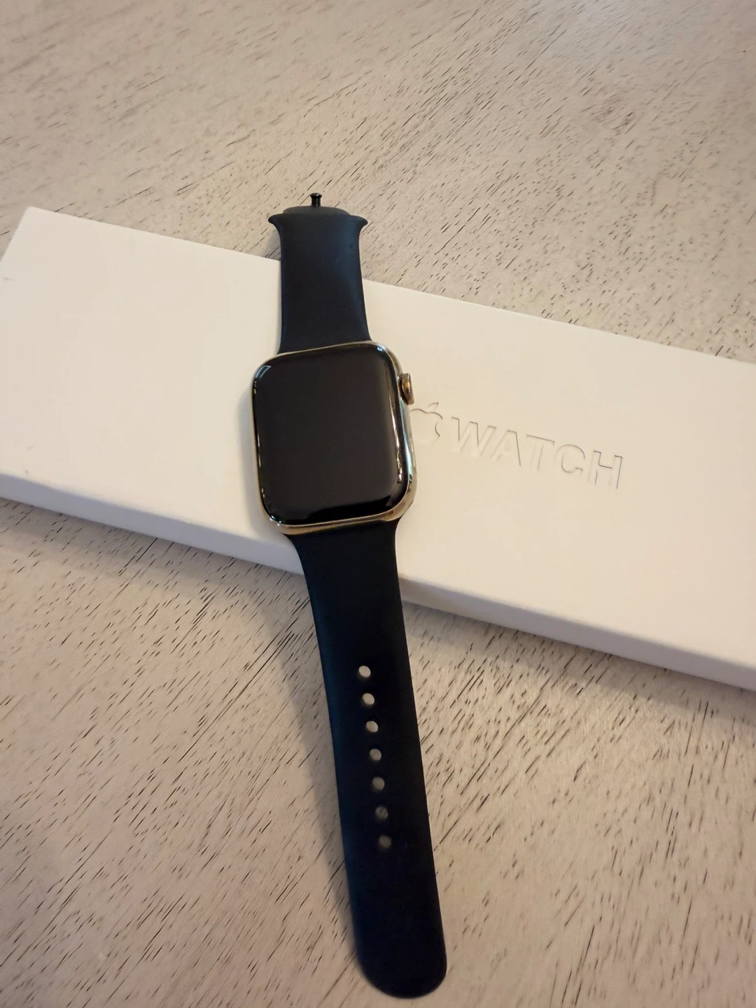 Apple Watch 8 Stainless Steel Gold  45mm with Cellular - photo 2