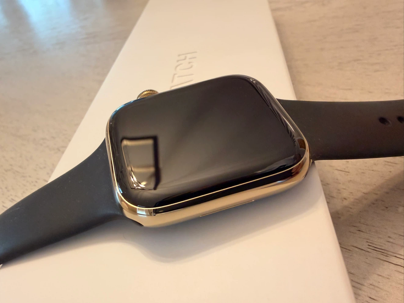 Apple Watch 8 Stainless Steel Gold  45mm with Cellular - photo 3